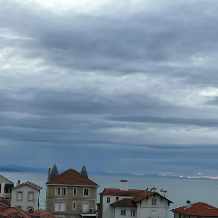 Beautiful Sea View, Heart Of Downtown